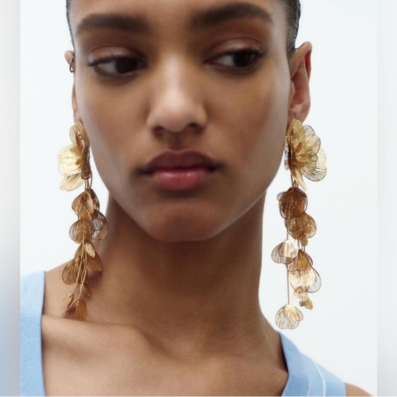 Zara Kate Middleton cascading floral earrings - Picture 15 of 16